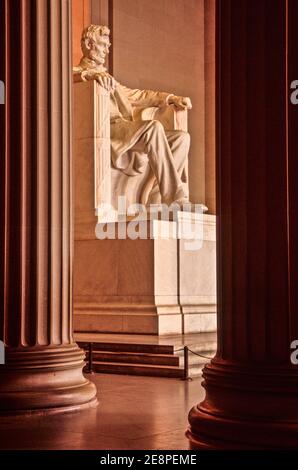 Il Lincoln Memorial, statua di Lincoln in inizio di mattina di Sunrise. Washington, DC, Stati Uniti d'America. Statua di Daniel Chester French. Foto Stock