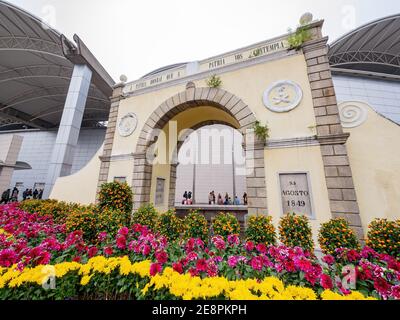 Macau, 26 GENNAIO 2012 - Vista esterna della posta di frontiera del Border Gate Foto Stock