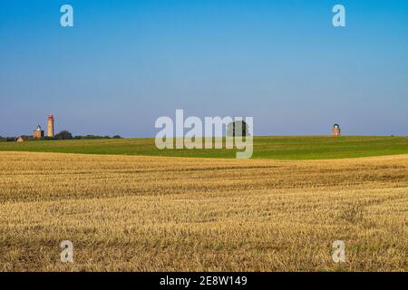 Bella vista del famoso faro di Kap Arkona in estate, isola di Ruegen, Mar Baltico, Germania in Europa Foto Stock