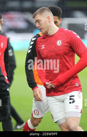 DERBY, INGHILTERRA. IL 30 GENNAIO Alfie Mawson di Bristol City si riscalda in vista della partita del campionato Sky Bet tra Derby County e Bristol City al Pride Park, Derby sabato 30 gennaio 2021. (Credit: Simon Newbury | MI News ) Credit: MI News & Sport /Alamy Live News Foto Stock