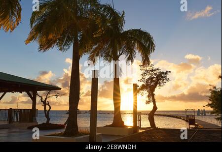 Il tramonto sulla isola di Martinica, French West Indies. Foto Stock