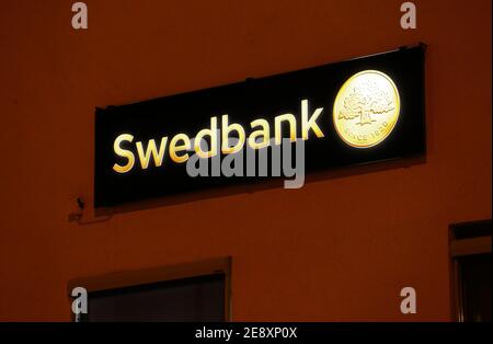 MOTALA, SVEZIA - 28 MARZO 2019: Ufficio bancario della Swedbank. Foto Stock