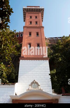 Vecchio Asansor ascensore in Karatas, Izmir, Turchia Foto Stock