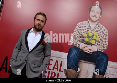 Ryan Gosling partecipa alla prima 'Lars and the Real Girl', tenutasi presso l'Academy of Motion Picture Arts and Sciences di Los Angeles, CA, USA il 2 ottobre 2007. Foto di Lionel Hahn/ABACAPRESS.COM Foto Stock