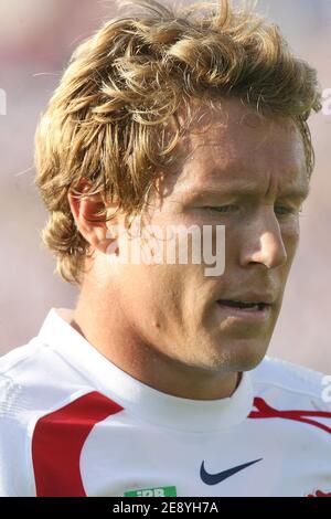 Inghilterra Jonny Wilkinson durante la IRB Rugby World Cup 2007, quarto finale match Australia vs Inghilterra allo stadio Velodrome di Marsiglia, Bouches-du-Rhone, Fance il 6 ottobre 2007. L'Inghilterra ha vinto il 12-10. Foto di Medhi Taamallah/Cameleon/ABACAPRESS.COM Foto Stock