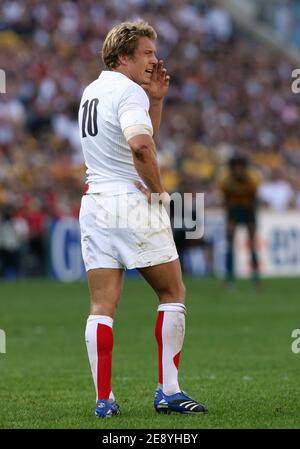 Inghilterra Jonny Wilkinson durante la IRB Rugby World Cup 2007, quarto finale match Australia vs Inghilterra allo stadio Velodrome di Marsiglia, Bouches-du-Rhone, Fance il 6 ottobre 2007. Foto di Medhi Taamallah/Cameleon/ABACAPRESS.COM Foto Stock