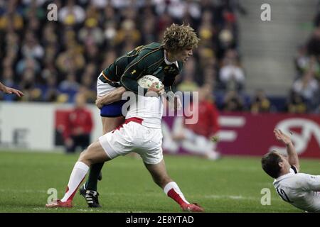 Francois Steyn del Sud Africa durante la Coppa del mondo di rugby IRB 2007, finale, Inghilterra contro Sud Africa allo Stade de France a Saint-Denis vicino a Parigi, Francia il 20 ottobre 2007. Foto di Gouhier-Morton-Taamallah/Cameleon/ABACAPRESS.COM Foto Stock