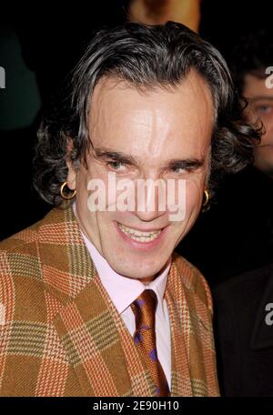 L'attore Daniel Day-Lewis arriva alla premiere Paramount Vantage di "There Will Be Blood", che si tiene presso lo Ziegfeld Theatre di New York City, NY, USA il 10 dicembre 2007. Foto di Gregorio Binuya/ABACAPRESS.COM Foto Stock