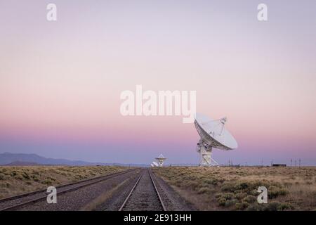 Piatti satellite ad array molto grande nel New Mexico Foto Stock