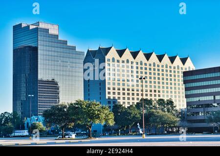 Houston, Texas USA 01-24-2020: Skyline della città di Greenspoint a Houston, Texas, inclusi i quartieri generali di Hilton e Healthhelp. Foto Stock