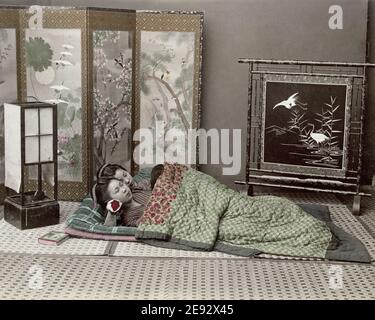 Foto della fine del XIX secolo - Geishas dormire Giappone Foto Stock