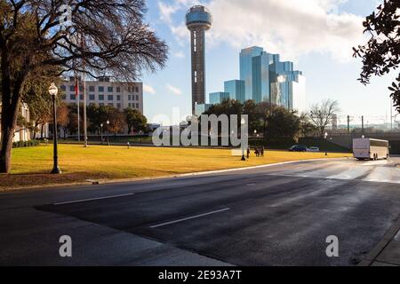 Elm Street a Dealey Plaza, Dallas, Texas. Luogo dell'assassinio del presidente Kennedy nel 1963. Foto Stock