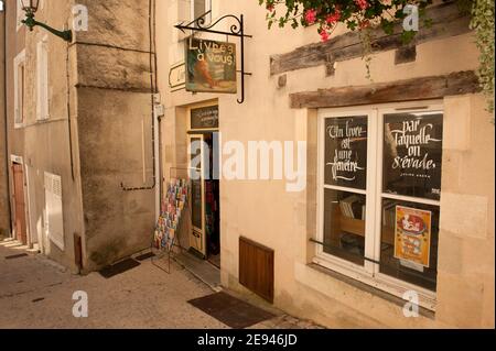 Libreria a Montmorillon, Vienne, Francia Foto Stock