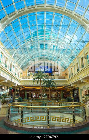 Regno Unito, Inghilterra, Greater Manchester, Manchester, centro commerciale Intu Trafford Foto Stock