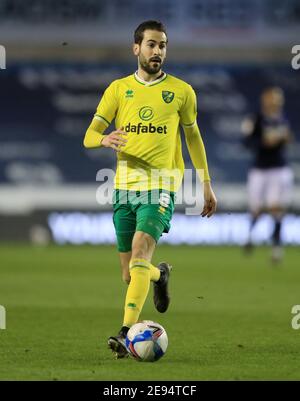 Mario Vrancic di Norwich City durante la partita del campionato Sky Bet al Den, Londra. Data immagine: Martedì 2 febbraio 2021. Foto Stock