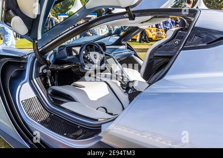 Aspark Owl, ipercar giapponese completamente elettrica in mostra al Concours d’Elegance si è tenuto a Blenheim Palace il 26 settembre 2020 Foto Stock