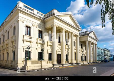 Biblioteca pubblica Jose Marti situata nel Leincio Vidal Park di Santa Clara, Cuba. Questa zona è un monumento nazionale Foto Stock