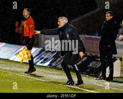 2 febbraio 2021; St Mirren Park, Paisley, Renfrewshire, Scozia; Scottish Premiership Football, St Mirren contro Hibernian; St Mirren manager Jim Goodwin si animano sulla sideline Foto Stock