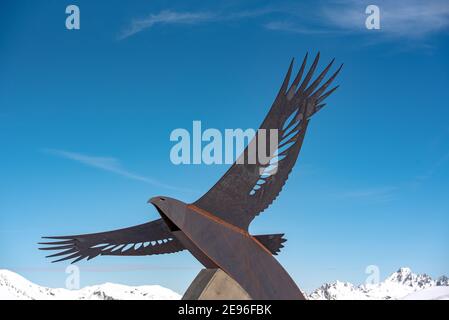 El Tarter, Andorra : 2021 Febbraio 2 : statue in commemorazione della Coppa del mondo di sci alpino 2016 ad Andorra nel 2021 Foto Stock