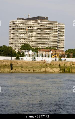 LONDRA, INGHILTERRA - AGOSTO 11: Vista del Charing Cross Hospital a West London il 11 2012 agosto. L'ospedale è minacciato di chiusura come servico di salute Foto Stock