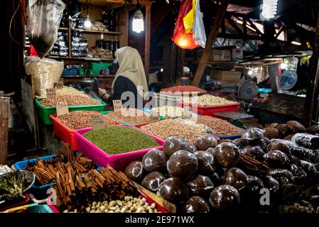 Manado City, Bersehati Pasar, mercato locale, Sulawesi Nord, Indonesia Foto Stock