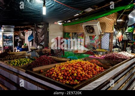 Manado City, Bersehati Pasar, mercato locale, Sulawesi Nord, Indonesia Foto Stock