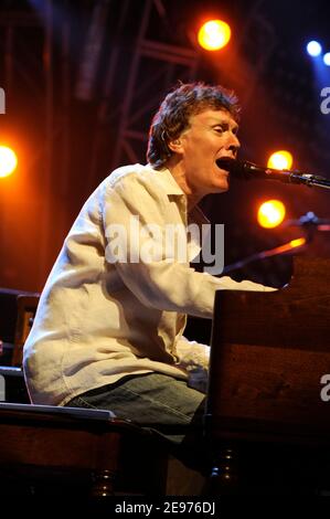 Steve Winwood performing live al Madison Square Garden di New York il 17 giugno 2008. © David Atlas / MediaPunch Foto Stock