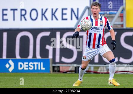 TILBURG, PAESI BASSI - GENNAIO 31: (L-R): OLE Romeny di Willem II durante la partita olandese di Eredivisie tra Willem II e FC Emmen a Koning Willem II Foto Stock