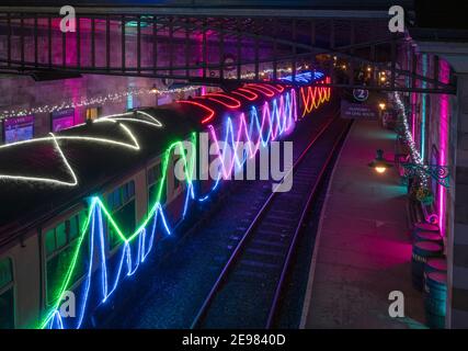 Il treno Northern Lights Express sulle North Yorkshire Moors Ferrovia Foto Stock