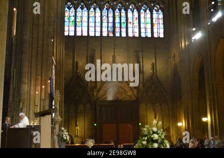 Prima del fuoco, all'interno della Cattedrale di Notre Dame, Parigi, Francia Foto Stock