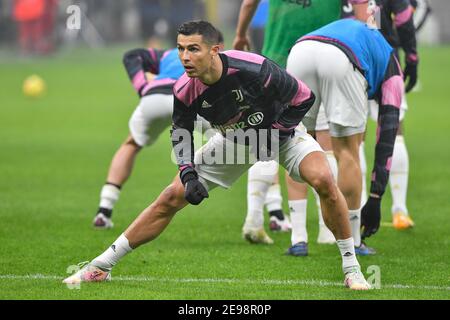 Milano, Italia. 02 febbraio 2021. Cristiano Ronaldo (7) di Juventus visto durante il warm up prima della semifinale di Coppa Italia tra Inter e Juventus a San Siro di Milano. (Photo Credit: Gonzales Photo/Alamy Live News Foto Stock