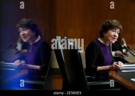 Washington, Stati Uniti. 03 Feb 2021. Il Sen. Susan Collins, R-Maine, parla durante il Senato Salute, Educazione, lavoro e la Commissione di conferma audizione per il segretario di Educazione nominato Miguel Cardona su Capitol Hill a Washington, Mercoledì, 3 febbraio 2021.(Photo by Susan Walsh/Pool/Sipa USA) Credit: Sipa USA/Alamy Live News Foto Stock
