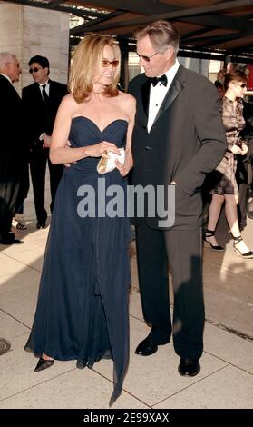 L'attrice Jessica Lange e suo marito Sam Shepard posano mentre arrivano al 34° Gala annuale Tibute in onore di Jessica Lange, tenuto al Lincoln Center a New York, NY, USA il 17 aprile 2006. Foto di Nicolas Khayat/ABACAPRESS.COM Foto Stock