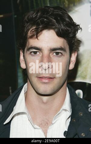 L'attore spagnolo Eduardo Noriega partecipa alla prima 'El Lobo' al ristorante Planete Holywood, a Parigi, Francia, il 24 aprile 2006. Foto di Laurent Zabulon/ABACAPRESS.COM Foto Stock