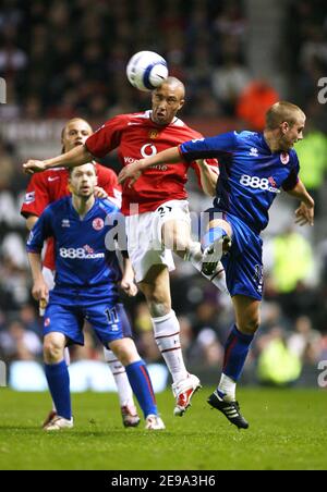 Mikael Silvestre di Manchester United e Lee Cattermole di Middlesbrough durante la prima serie fa Barclays, Manchester United contro Middlesbrough a Manchester, Regno Unito, il 1° maggio 2006. Il gioco si è concluso in un pareggio 0-0. Foto di Christian Liegi/ABACAPRESS.COM Foto Stock