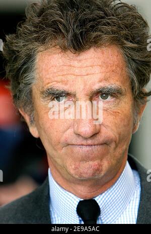 L'ex Ministro della Cultura Jack Lang durante un incontro socialista a Bordeaux, Francia sud-occidentale, 6 maggio 2006. Foto di Patrick Bernard/ABACAPRESS.COM Foto Stock