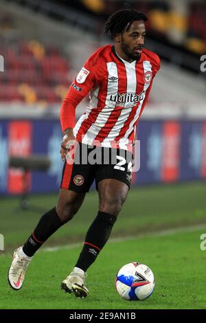 Londra, Regno Unito. 3 Feb 2021. Londra, Regno Unito. 03 Feb 2021. Tariqe Fosu di Brentford in azione durante il gioco. EFL Skybet Championship, Brentford contro Bristol City al Brentford Community Stadium di Brentford a Londra mercoledì 3 febbraio 2021. Questa immagine può essere utilizzata solo per scopi editoriali. Solo per uso editoriale, è richiesta una licenza per uso commerciale. Nessun utilizzo nelle scommesse, nei giochi o nelle pubblicazioni di un singolo club/campionato/giocatore. pic by Steffan Bowen/Andrew Orchard sports photography/Alamy Live news Credit: Andrew Orchard sports photography/Alamy Live News Foto Stock