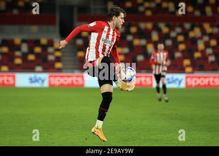 Londra, Regno Unito. 3 Feb 2021. Londra, Regno Unito. 03 Feb 2021. Mathias Jensen di Brentford in azione. EFL Skybet Championship, Brentford contro Bristol City al Brentford Community Stadium di Brentford a Londra mercoledì 3 febbraio 2021. Questa immagine può essere utilizzata solo per scopi editoriali. Solo per uso editoriale, è richiesta una licenza per uso commerciale. Nessun utilizzo nelle scommesse, nei giochi o nelle pubblicazioni di un singolo club/campionato/giocatore. pic by Steffan Bowen/Andrew Orchard sports photography/Alamy Live news Credit: Andrew Orchard sports photography/Alamy Live News Foto Stock