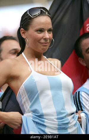 Un fan argentino durante la Coppa del mondo 2006, secondo turno, Argentina contro Messico allo stadio Zentralstadion di Lipsia, Germania, il 24 giugno 2006. L'Argentina ha vinto 2-1. Foto di Gouhier-Hahn-Orban/Cameleon/ABACAPRESS.COM Foto Stock