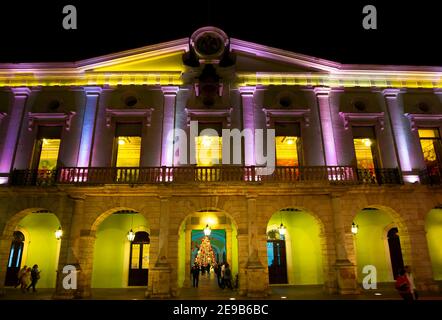 Merida, Messico - 11 Febbraio, 2020: Municipio - Palazzo Comunale, Palacio Municipal, di Merida situato nel centro di Plaza Grande di fronte alla Cattedrale di Merida. Foto Stock