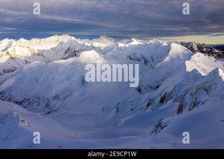 Sportgastein, Austria. 16 gennaio 2019. Si affaccia sulle montagne innevate di Gastein, vicino a Salisburgo. Foto Stock