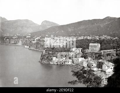 Foto tardo 19 ° secolo - Vista di Sorrento, Italia, circa 1880's. Foto Stock