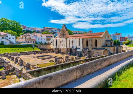 Rovine del monastero di Santa Clara a Velha a Coimbra, Portogallo Foto Stock