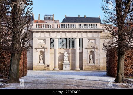 Il Padiglione di Ercole ('Herkulespavillonen') nei Giardini del Castello di Rosenborg (Kongens Have), inverno; Copenhagen, Danimarca Foto Stock