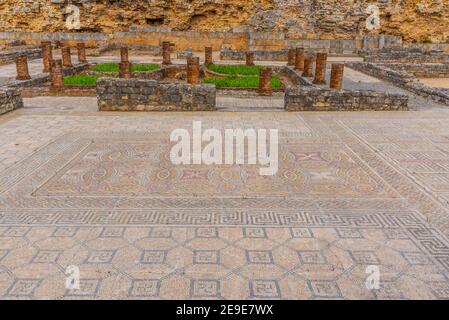 Pavimenti mosaici presso l'antico sito di Conimbriga vicino Coimbra In Portogallo Foto Stock