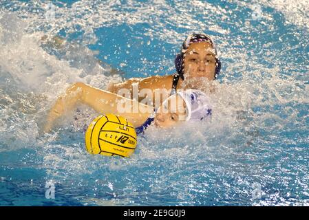 Verona, Italia. 4 Feb 2021. Verona, Italy, Monte Bianco Pools, February 04, 2021, Daria Ryzhkova - Kinef Surgutneftegas durante Kinef Surgutneftgas vs CN Mataro - Waterpolo Eurolega Women match Credit: Roberto Tommasini/LPS/ZUMA Wire/Alamy Live News Foto Stock