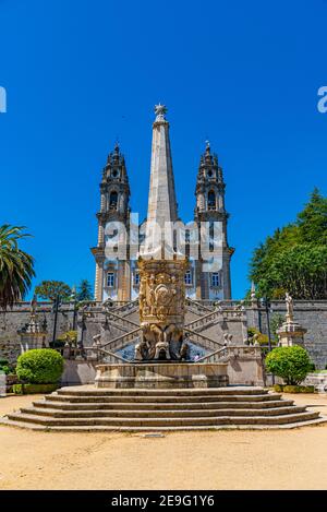 Scala che porta alla chiesa della nostra signora dei rimedi a Lamego, Portogallo Foto Stock