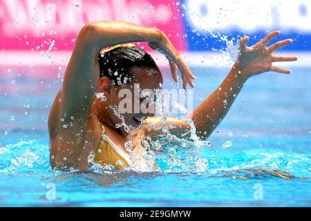 Duet della Svizzera con Magdalena Brunner e Ariane Schneider compete su una libera routine sincronizzata di swiming durante i campionati europei di nuoto a Budapest, Ungheria, il 30 luglio 2006. Foto di Nicolas Gouhier/Cameleon/ABACAPRESS.COM Foto Stock