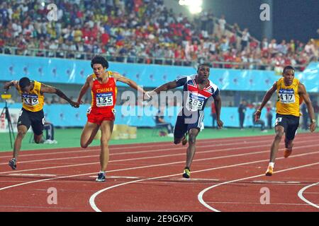 Harry Aikines Aryeetey della Gran Bretagna si esibisce nella finale maschile di 100 metri durante l'undicesimo campionato mondiale junior IAAF a Pechino, Cina, il 16 agosto 2006. Foto di Nicolas Gouhier/Cameleon/ABACAPRESS.COM Foto Stock