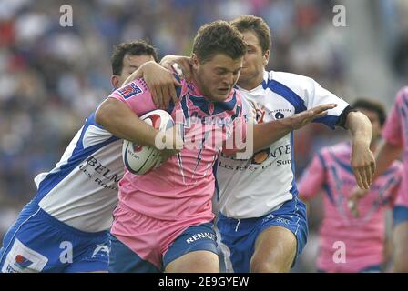 Benjamin Kayser di Stade Francais in azione durante la partita di rugby francese Top 14, Stade Francais vs Montpellier, allo stadio Jean Bouin, a Parigi, Francia, il 19 agosto 2006. Stade Francais ha vinto il 52-20. Foto di Christian Liegi/ABACAPRESS.COM Foto Stock